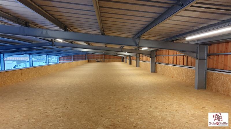 Ateliers municipaux isolés en paille à Coulon (79)